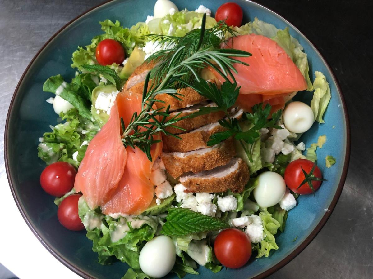 Hotel Restaurant Herard بوربون ليه بان المظهر الخارجي الصورة