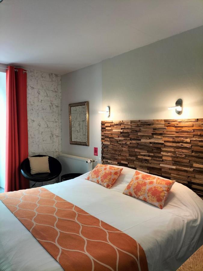 Hotel Restaurant Herard بوربون ليه بان المظهر الخارجي الصورة