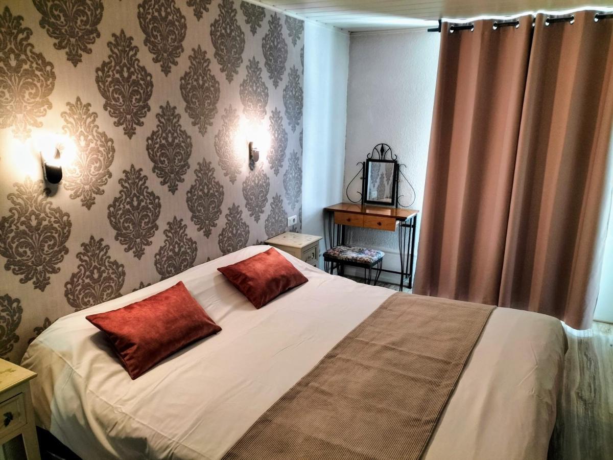 Hotel Restaurant Herard بوربون ليه بان المظهر الخارجي الصورة